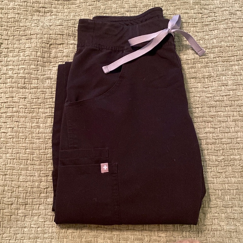 Figs Kade Cargo Scrub Pants- Black (XXS)